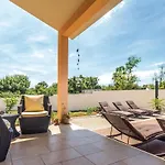 Luxurious In * بولا