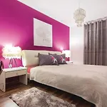 Luxurious In * بولا