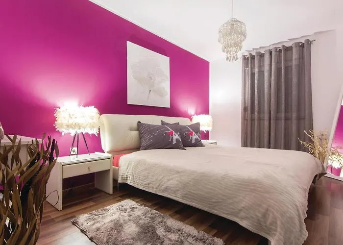 3 Bedroom Pet Friendly In Pula * 풀라