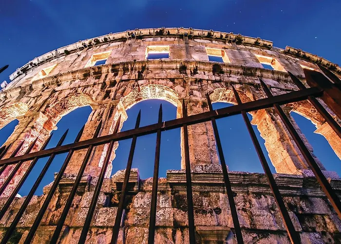 펜션 3 Bedroom Pet Friendly In Pula *