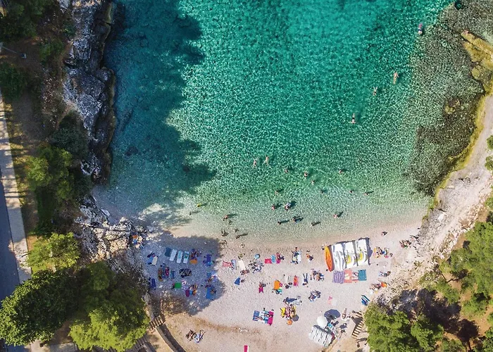 3 Bedroom Pet Friendly In Pula 풀라